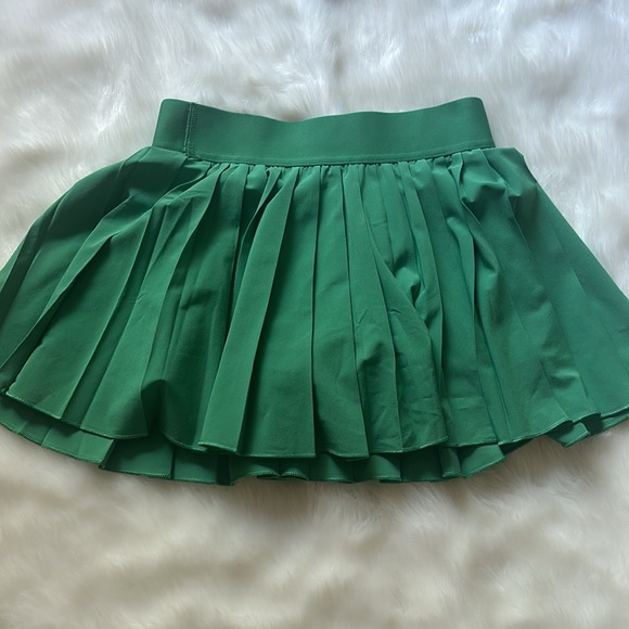 TnAction TNAMOVE TENNIS PRO MINI SKIRT Aritzia size XS LN - Picture 3 of 4